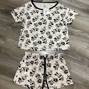 BRAND NEW women’s size extra small “Disney” Minnie Mouse pajamas